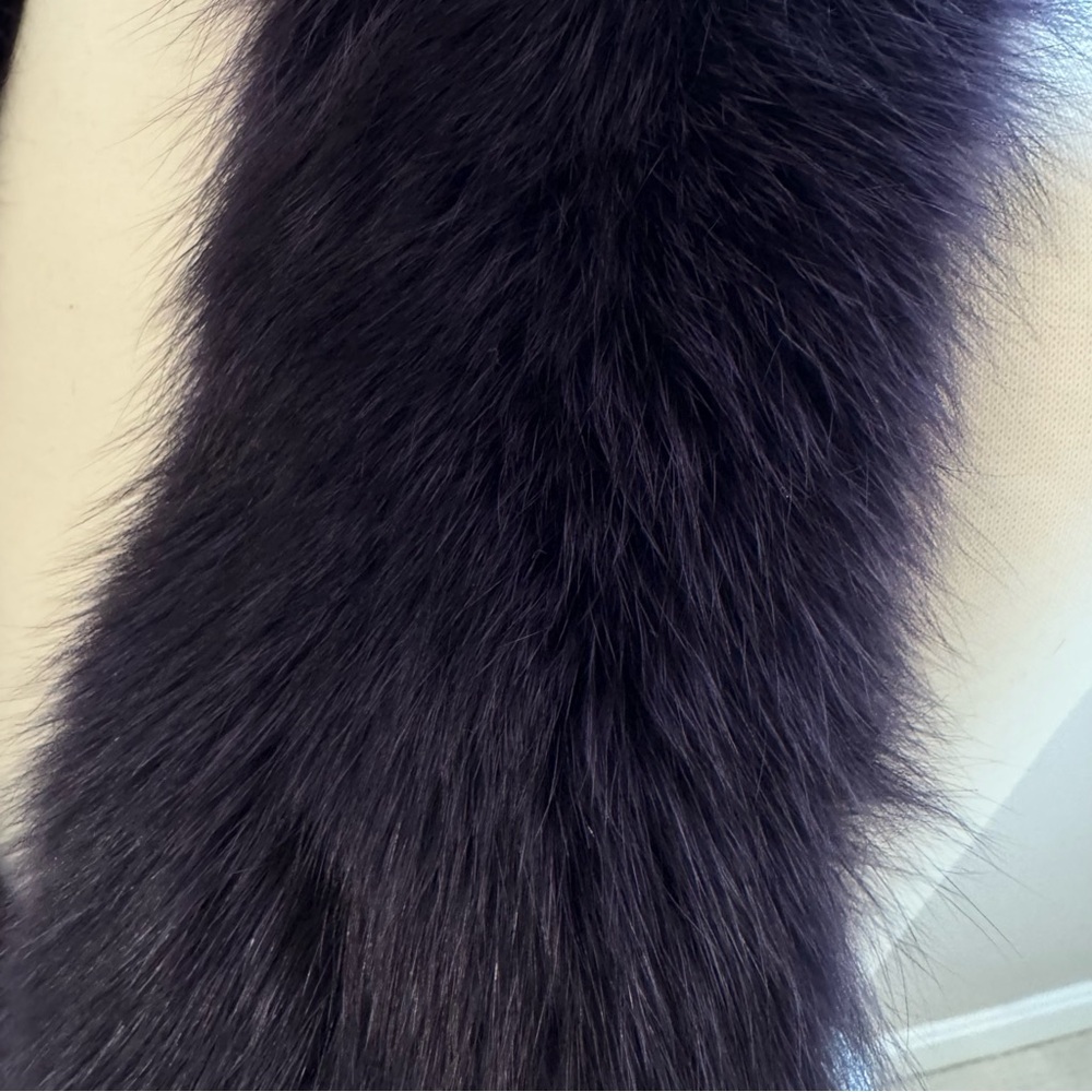 DKNY deep purple long fox fur boa velvet backed super fluffy ?genuine fur? - Picture 5 of 14